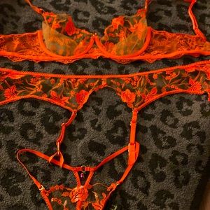 BRIGHT ORANGE 2 piece HONEY BIRDETTE SET /WORN 1x